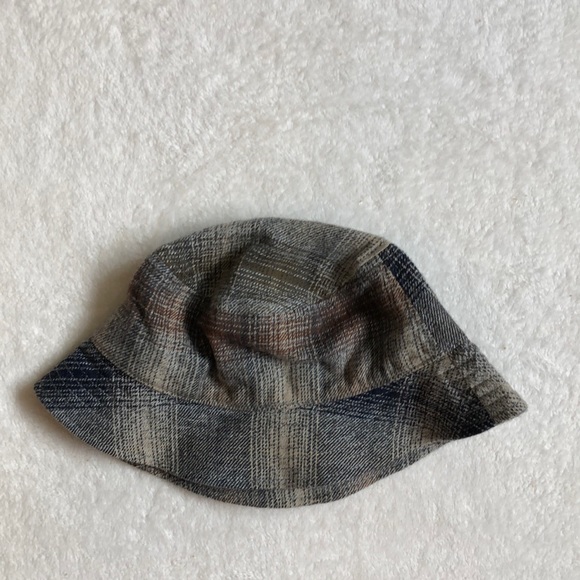 DC Fall Blue Tan Plaid Logo Bucket Hat - Picture 5 of 6